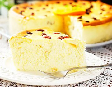 Запеканка с изюмом орехами и медом